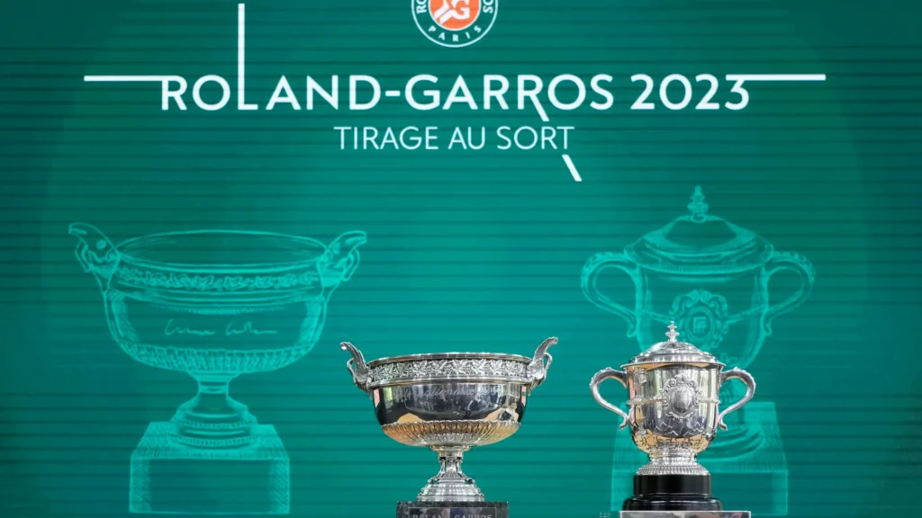 Aryna Sabalenka celebrates reaching the Roland Garros quarterfinals 2023, highlighting her consistent performance.